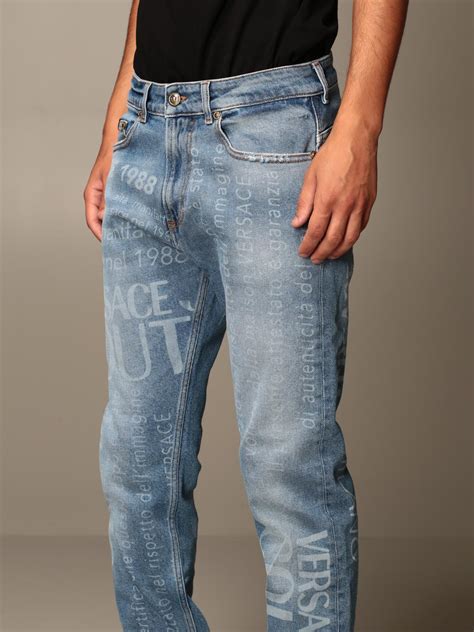 rende negozio versace jeans|versace jeans.